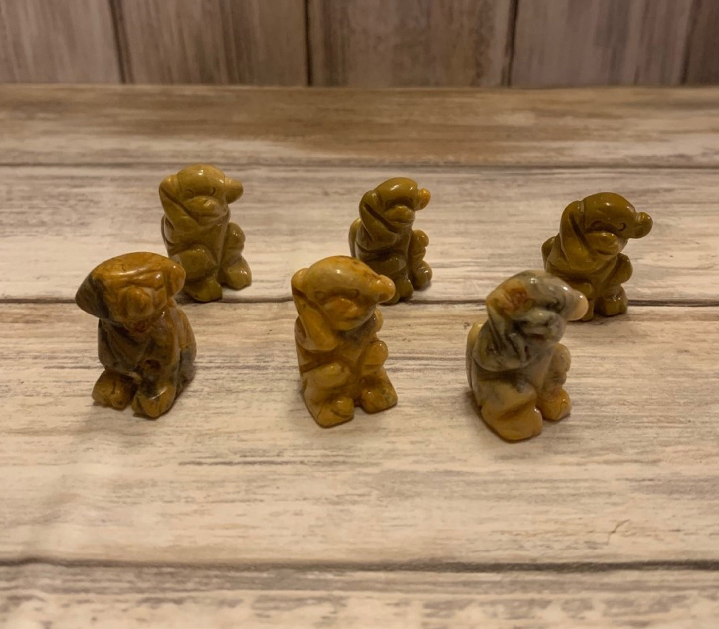 Mini Carved Animal Crystal Gemstone Healing Reiki Gift for Healing ReikiThese mini carved animals