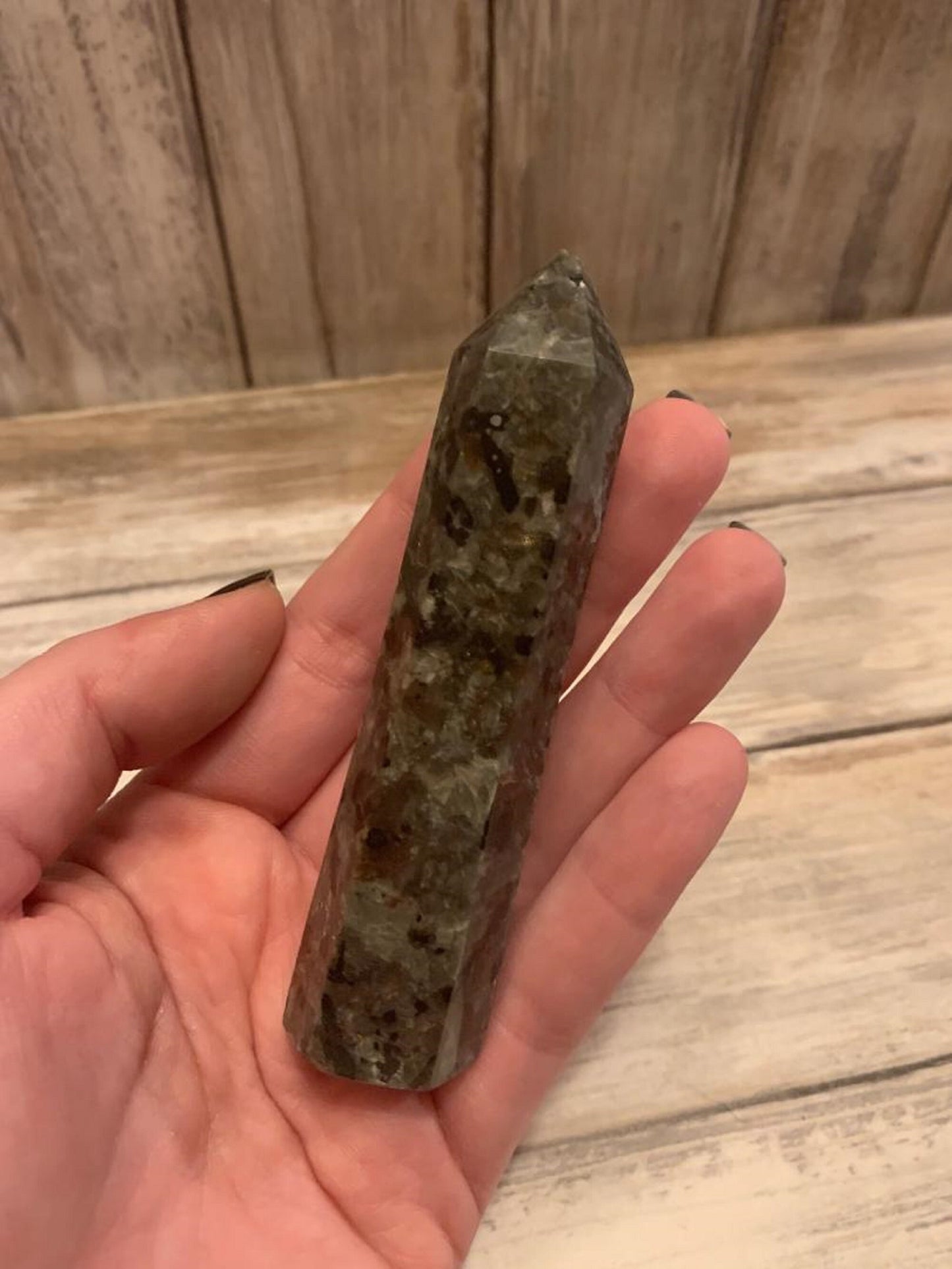 Yooperlite Natural Crystal Tower Point Healing Reiki Chakra Gifts Stone of Truth