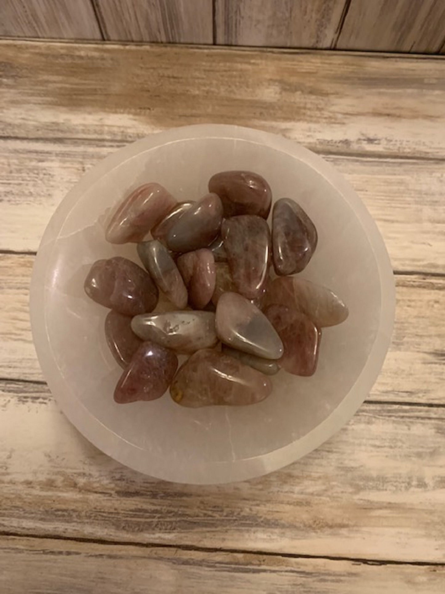 Natural Smoky Rose Chalcedony Quartz Crystal, Raw Crystal Specimen, Healing Stone, Meditation Decor