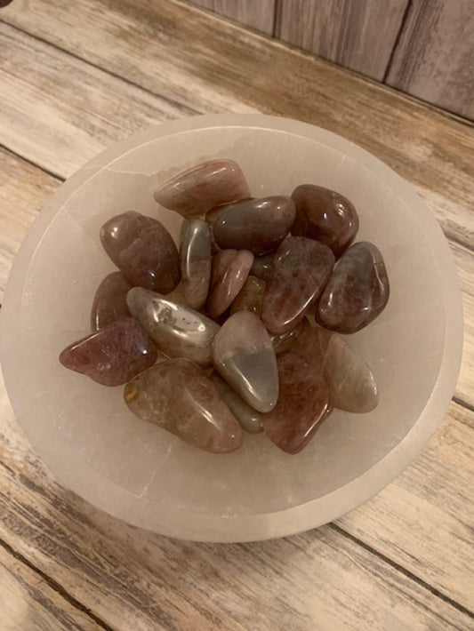 Natural Smoky Rose Chalcedony Quartz Crystal, Raw Crystal Specimen, Healing Stone, Meditation Decor
