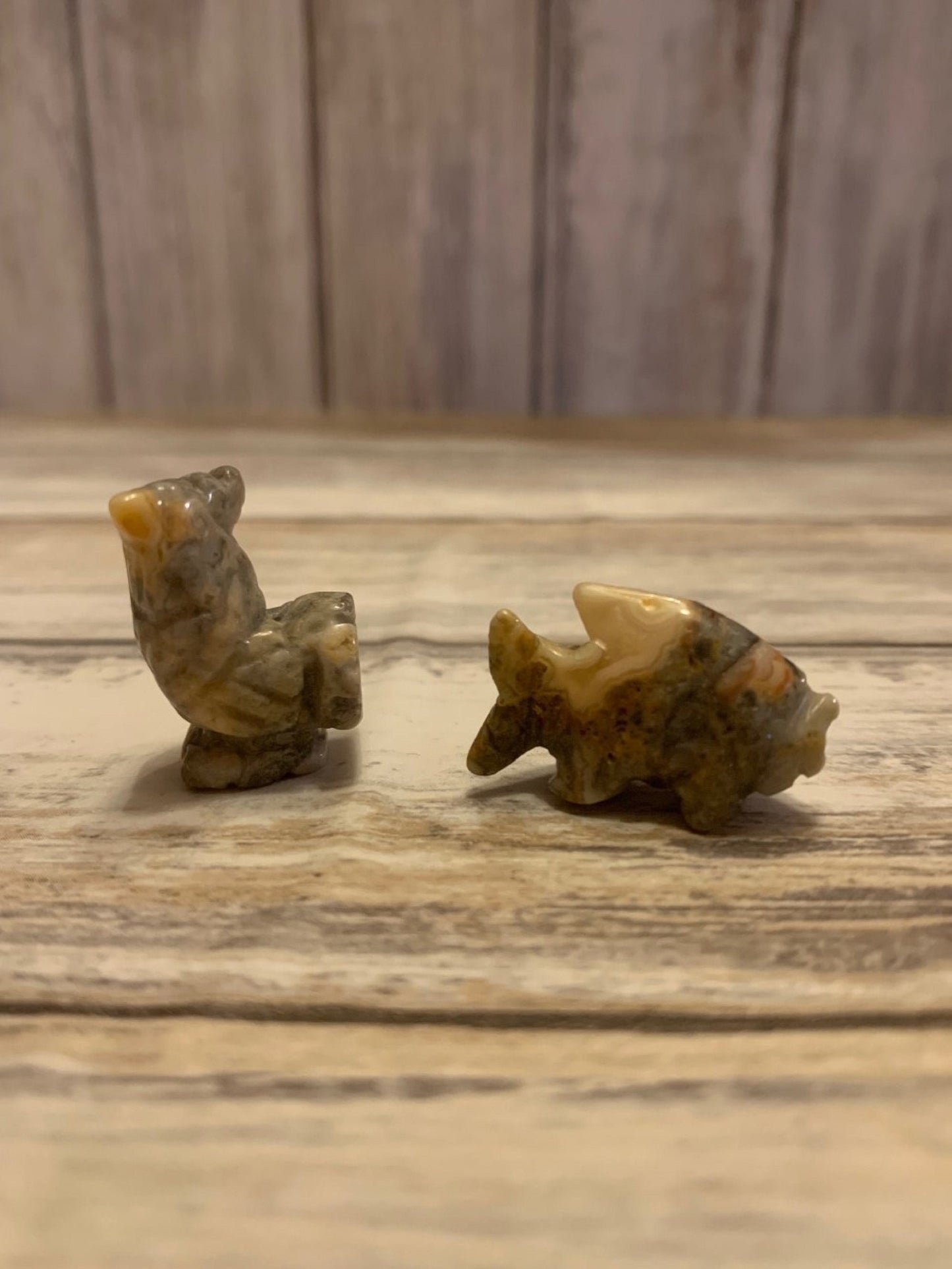 Mini Carved Animal Crystal Gemstone Healing Reiki Gift for Healing ReikiThese mini carved animals