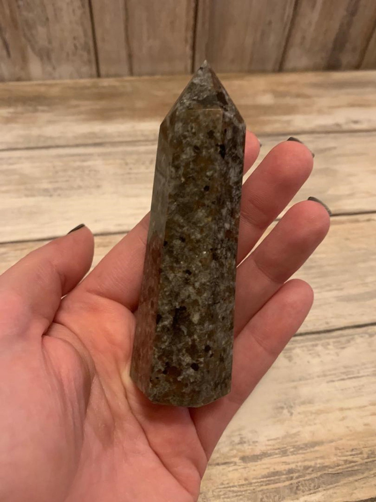 Yooperlite Natural Crystal Tower Point Healing Reiki Chakra Gifts Stone of Truth